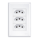 Evidence 3 Seções De Tomada 10a Com Placa