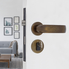 Fechadura para Porta de Entrada Antique 40mm Comum com Roseta Contemporânea Pado