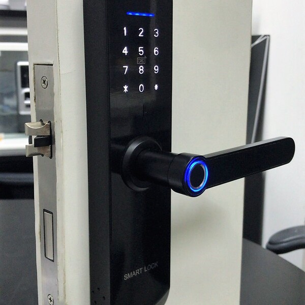 Fechadura Eletrônica Digital Biométrica Beluni Nero Bluetooth