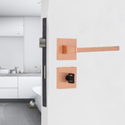 Fechadura para Porta de Banheiro Rose Gold 55mm Comum Roseta Karli Pado