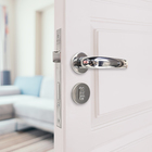 Fechadura para Porta de Entrada Cromado 40mm Comum com Roseta MZ820CR Papaiz