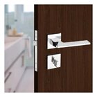 Fechadura Sara Cromada Roseta Quadrada 40mm Pado Banheiro / Wc