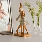 Figura Decorativa Resina Família Branco Wolff