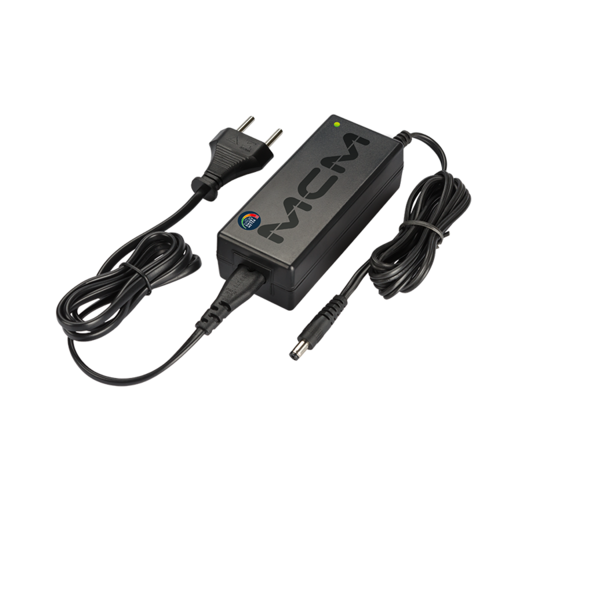 Fonte Cftv Mcm Smart Meter 12 8vcc 5a  Com Tomada