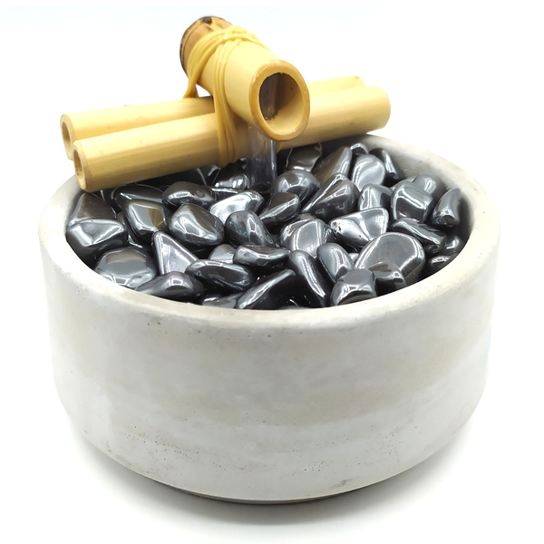 Fonte De Água Em Cimento Com Hematita (13cm)