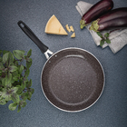 Frigideira Tramontina Tunis em Alumínio com Revestimento Interno Cerâmico e Externo Siliconado Rosa Trufado 28cm 2,3L