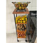 Fruteira De Chão Rústica Com Rodinhas  3 Andares Em Ferro E M