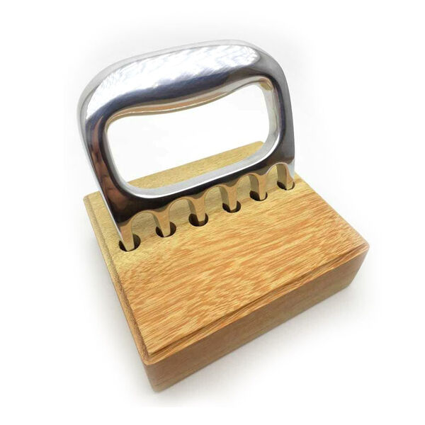 Garra Touro Com Suporte De  Madeira Churrasco