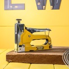 Grampeador Manual Profissional Tapeceiro Madeira Pressão Gram