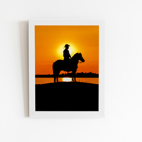 Homem Montado Cavalo Pôr Sol Quadro Moldura Branca 60x40cm