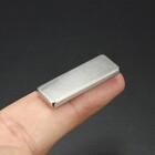 Imã De Neodímio / Super Forte / 30mm X 10mm X 3mm * 5 Peças