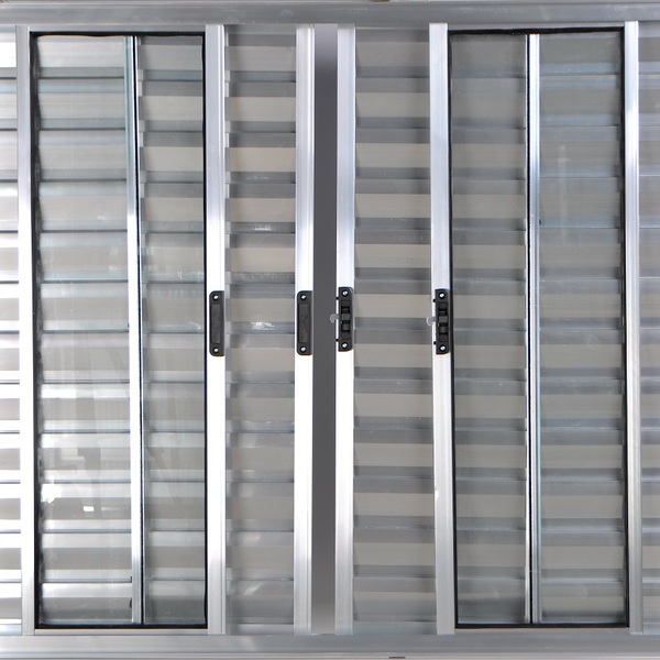 Janela Veneziana De Alumínio 6 Folhas 1,20 X 1,50 Sem Grade C