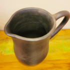 Jarra em Cerâmica Preta