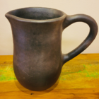 Jarra em Cerâmica Preta