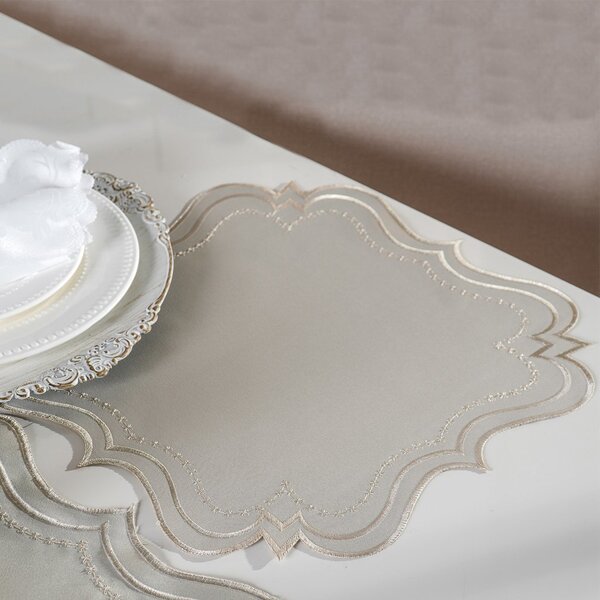 Jogo Americano Bordare 2 Pçs Bordado 40x40cm Pergaminho