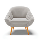 Kit 02 Poltronas Giovana Veludo Cinza Pés Palito Castanho D03