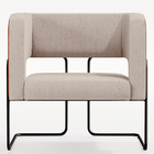 Kit 02 Poltronas Scarlett D02 Base Aço Preto Couríssimo Camel