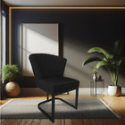 Kit 02 Poltronas Vitória Veludo Preto Matelassê Base Metálica