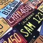 Kit 04 Puffs Banqueta Berlim Redondo Estampado Placas Pés Nat