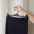 Kit 10 Cabides Com Presilha Preto Plástico Para Saias Bermuda