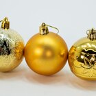 Kit 18 Bolas Árvore De Natal Decoração Maleta Natalina 55mm