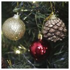 Kit 20 Bolas E Pinhas Decorativas Para Árvore De Natal 37mm