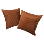 Kit 2 Almofadas Tressê 50x50cm Veludo Terracota - Casaepoltro