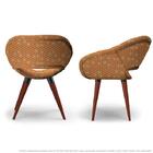 Kit 2 Cadeiras Beijo Colmeia Marrom E Laranja Poltrona Decora