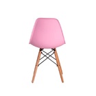 Kit 2 Cadeiras Eiffel Rosa Base Madeira Para Sala