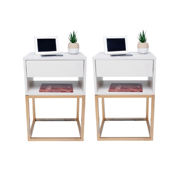 Kit 2 Mesas De Cabeceira Off White C/ Base Dourada Moderno