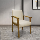 Kit 2 Poltronas Eloisa Veludo Base De Madeira Castanho - Bege