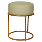 Kit 2 Puff Decorativos Para Sala Luxe Base Cobre Suede Bege -