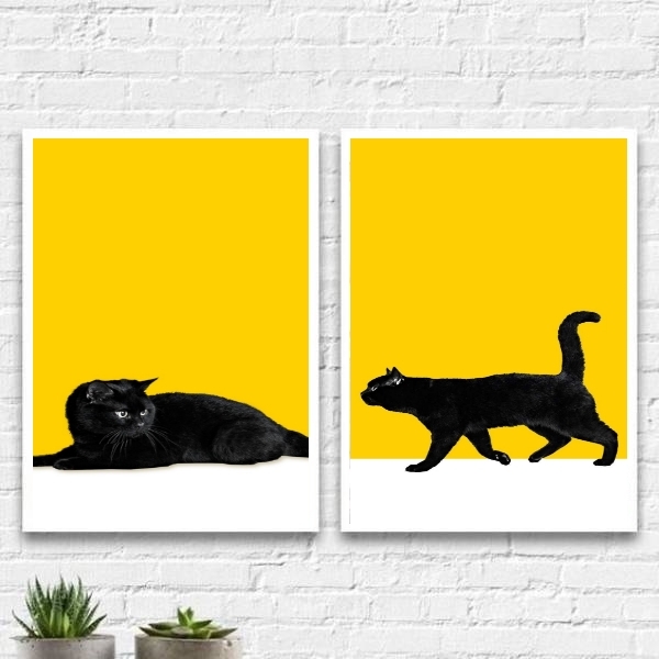Kit 2 Quadros Gato Preto Fundo Amarelo 33x24cm Moldura:madeir