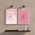 Kit 2 Quadros Leão Rosa Seja Forte E corajosa 33x24cm Moldura
