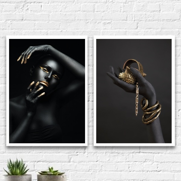 Kit 2 Quadros Mulher Bijuterias Douradas 24x18cm - Com Vidro