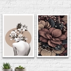 Kit 2 Quadros Mulher Flores Marrons 45x34cm - Com Vidro Moldu
