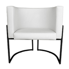 Kit 3 Poltronas Decorativa Luana Base Preta Pu Branco - Monta