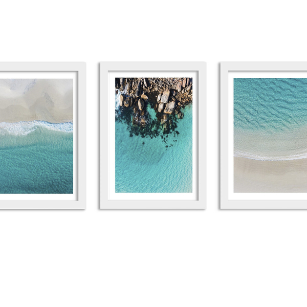 Kit 3 Quadros Decorativos Moldura Branca Mar Azul Pedras