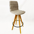 Kit 4 Banquetas Decorativa Helena Gomada Veludo Bege Base Gir