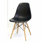 Kit 4 Cadeiras Eames Dkr Base Madeira Com Assento Em Poliprop
