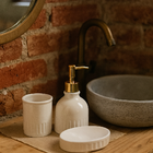 Kit Banheiro De Cerâmica 3 Peças Branco Com Dourado Nirvana B