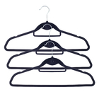 Kit Cabide De Veludo Preto Com Gancho Oikos - 120 Unidades Un