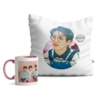 Kit Caneca E Almofada Bts Logo E Integrantes Almofada Rosa