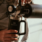 Kit Cerveja Chopp Garrafa Térmica Growler 1,9l E Caneca Térmi