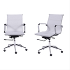 Kit Com 2 Cadeiras Tela Baixa Branca Com Base De Rodízio - Or