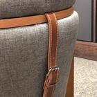 Kit Com 2 Puff Decorativo Berlim Linho Claro Com Pés Em Madei