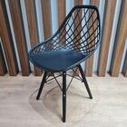 Kit Com 4 Cadeiras Kaila Pp Preto Com Pés Em Polipropileno