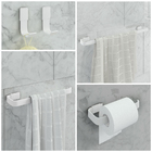 Kit De Acessórios Banheiro Linha Stander 5 Peças 2 Cabides Br