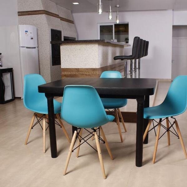 Kit Mesa De Jantar França 110x80 Preta + 04 Cadeiras Charles