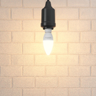 Lâmpada LED Vela Luz Amarela 6W Luminatti Bivolt